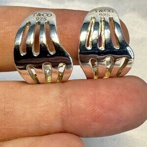 VTG Silver Untested Wavy Design Hoop Earrings Lever Back Posts 0.75'' Length